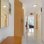 Linas Lieblingsplatz * Unteruhldingen